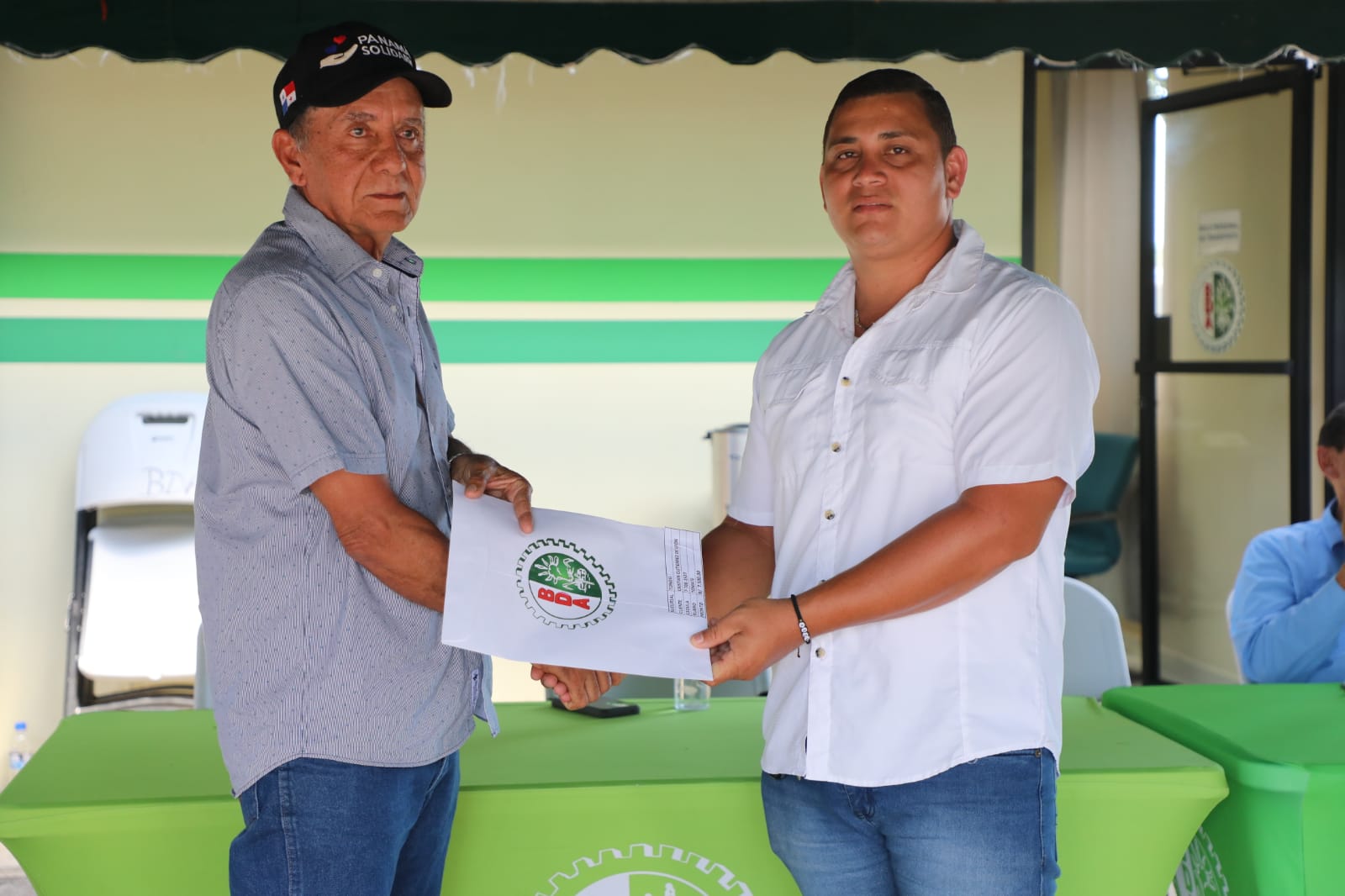 Entrega De Cheques A Productores De La Provincia De Los Santos Banco